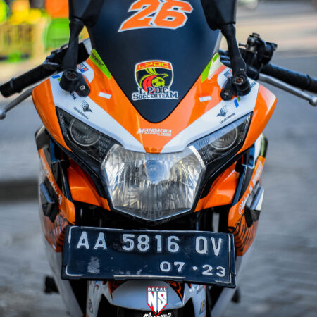 Decal Sticker Honda CBR 150 CBU Thailan Mandalika Hitam Orange 03