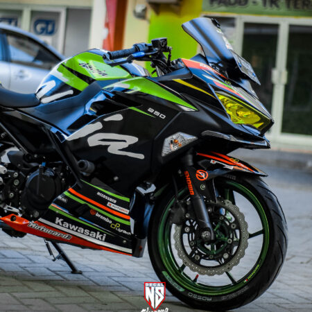 Decal Sticker Kawasaki All New Ninja 250 Fi 2018 Hitam Grafis Hijau Modifikasi Stiker Full Body 03