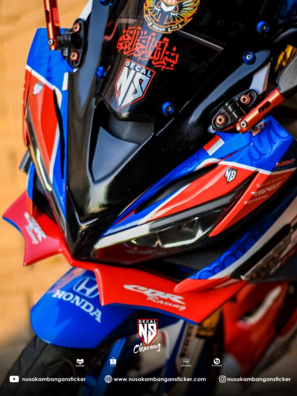 Decal Stiker Honda CBR 150 ALL New Mandalika racing team versi 2 biru 5