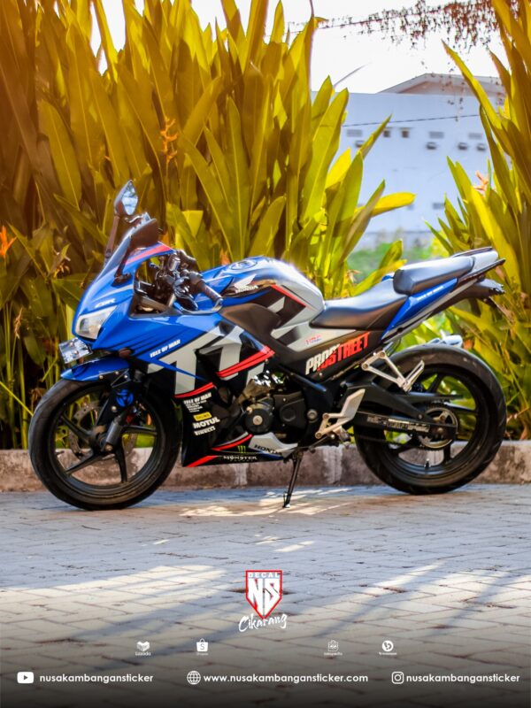 Decal Stiker Honda CBR 150 R K45 Lokal TT Isle Biru 03