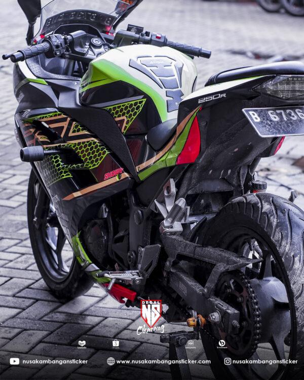 Custom decal stiker NINJA 250 FI Hijau monster Sarang tawon full body 03