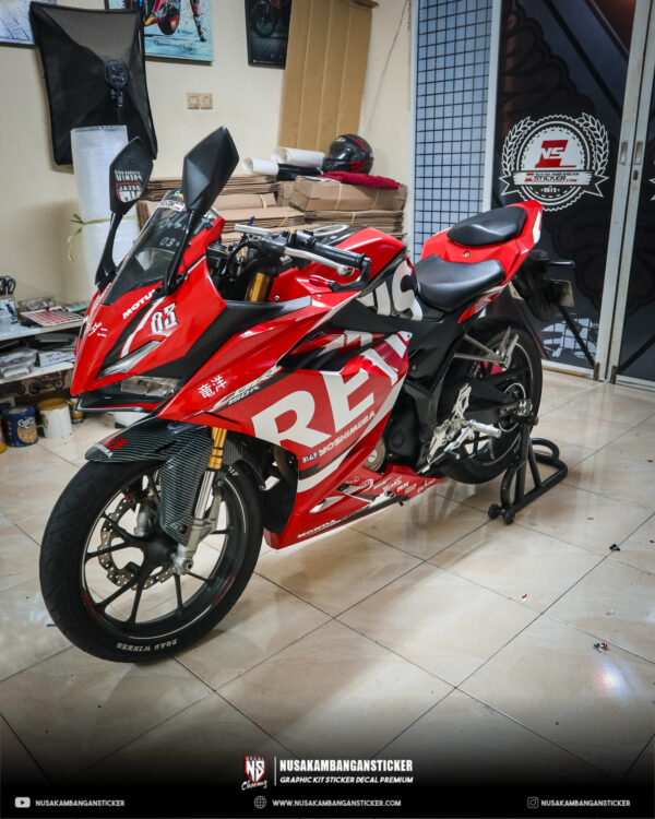 Custom stiker CBR 150 R 2021 merah grafis full body 02