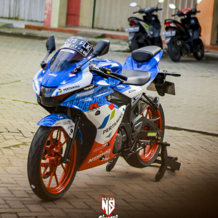 Decal Sticker Motor Suzuki GSXR 150 Liveri Mandalika Biru CUtting Stiker Modifikasi Sticker Full Body 02