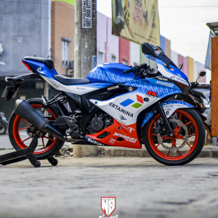Decal Sticker Motor Suzuki GSXR 150 Liveri Mandalika Biru CUtting Stiker Modifikasi Sticker Full Body 04