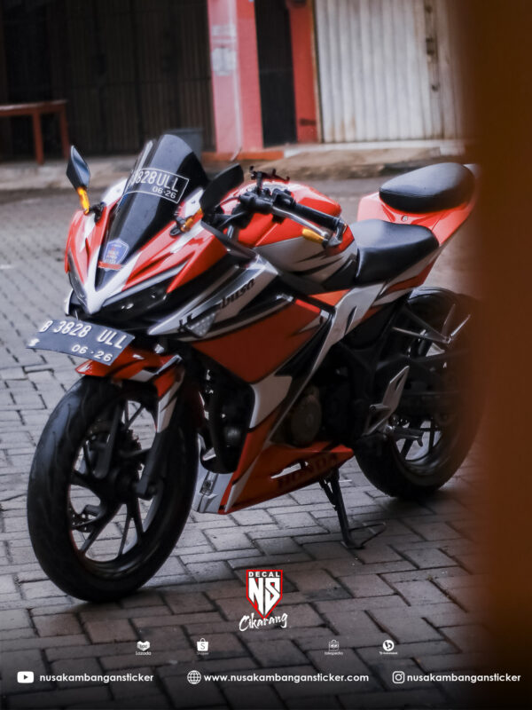 Desain Motor Honda CBR 150 R All New Hayabusa Merah Modifikasi Stiker Full Body 04