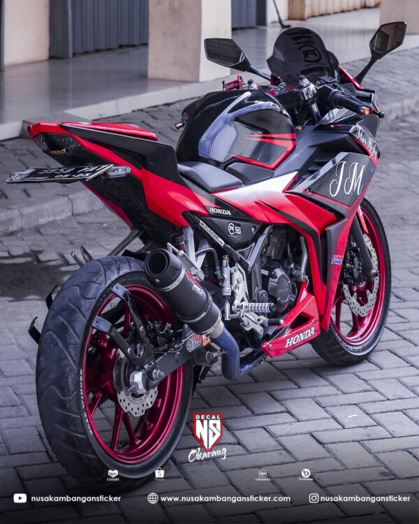 Desain Motor Honda CBR 150 R All New Hitam Merah Karbon Modifikasi Stiker Full Body 03