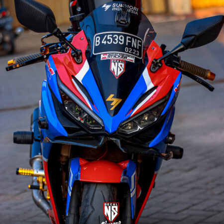 Desain Motor Honda CBR 150 R All New Merah Tricolor Modifikasi Sticker Full Body 01