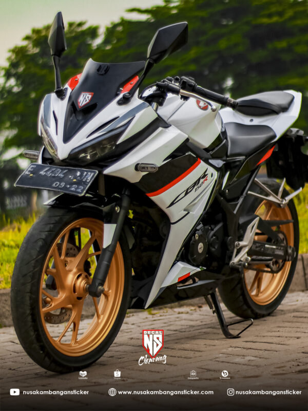 Desain Motor Honda CBR 150 R All New Putih Grafis Hitam Sticker Full Body Custom 02
