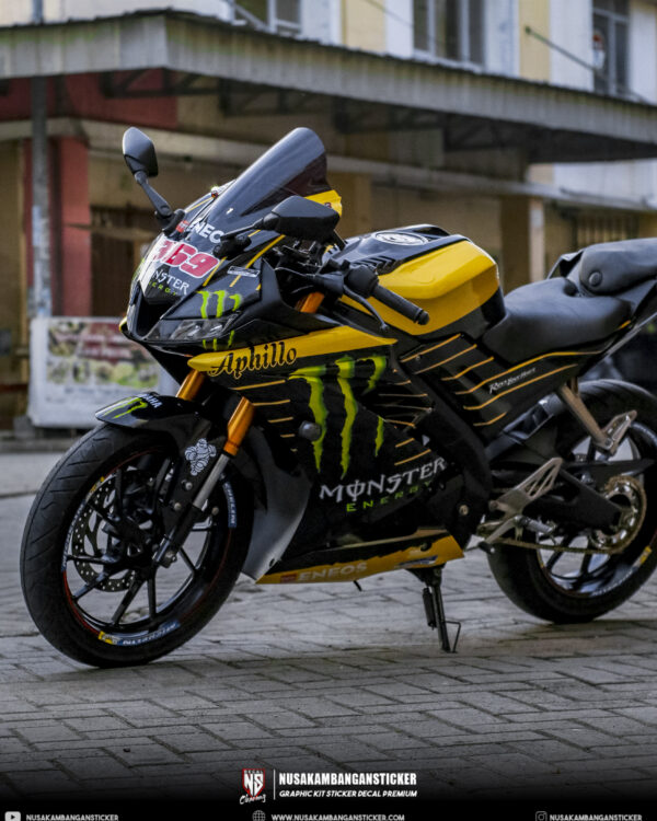 Desain Motor Yamaha R15 V3 Monster Kuning Modifikasi Sticker Full Body 02