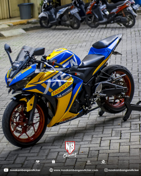 Desain Motor Yamaha R25 Biru Kuning Stiker Modifikasi Full Body 02