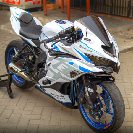 Desain stiker NINJA ZX25R putih Trickstar grafis biru full body 05