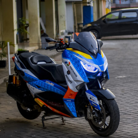 Sticker motor Xmax livery mandalika biru full body 05