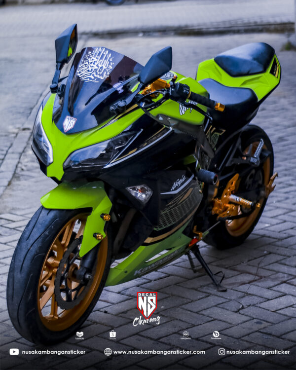 Stiker desain NINJA 250 FI Hijau Sarang tawon full body 02