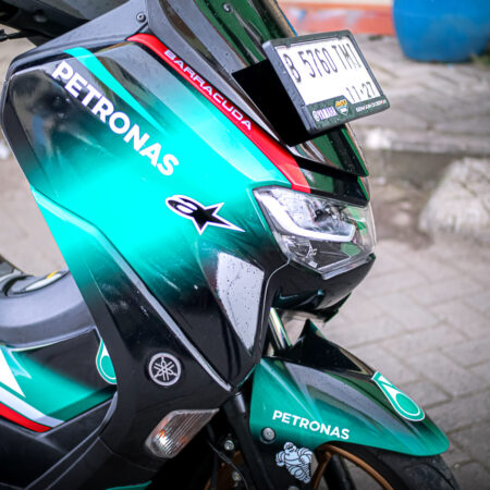 DECAL STIKER YAMAHA NMAX PETRONAS HIJAU HITAM FULLBODY (5)