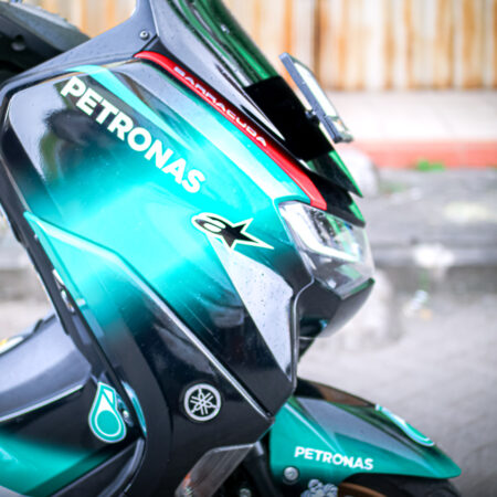 DECAL STIKER YAMAHA NMAX PETRONAS HIJAU HITAM FULLBODY (7)