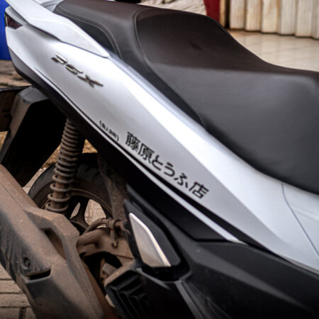 decal stiker honda pcx 160 putih kanji fullbody (4)