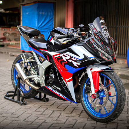 striping motor cbr 150 bmw rr 02