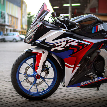 striping motor cbr 150 bmw rr 05