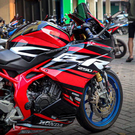Desain Sticker Honda CBR 250RR Hitam Merah Fullbody 04