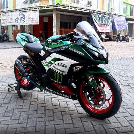 Desain Sticker Kawasaki Ninja 250 Fi Mnster Hijau Putih Fullbody 03