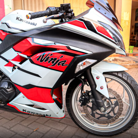 Desain Stiker Kawasasaki Ninja 250 Fi Abu abu Merah Fullbody 06