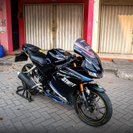 Desain Stiker Yamaha R15 V3 Prostreet Hitam 04