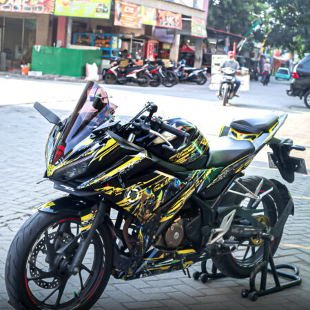 Stiker Striping Honda CBR 150R All New Transformers Kuning Hitam Fullbody 04