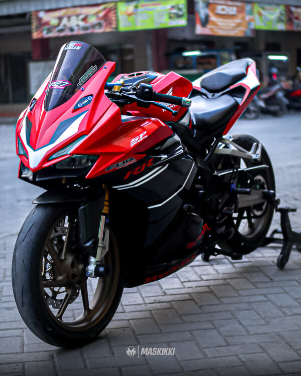 Desain Stiker Motor Honda CBR 250RR Merah Hitam Fullbody 02