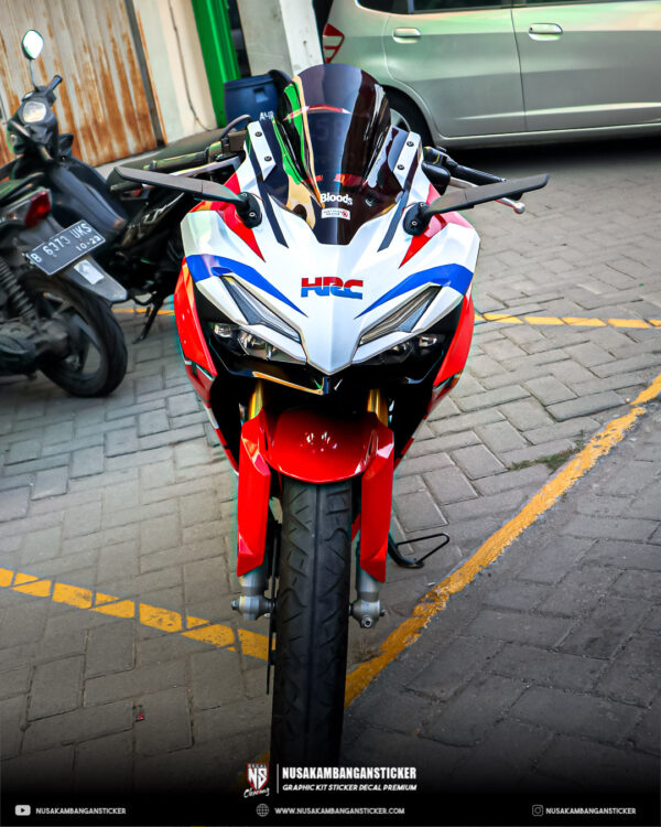 Desain Sticker Motor Honda CBR 150R 2021Merah Putih Abu abu Fullbody 07