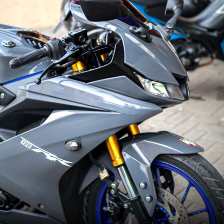 Desain Sticker Motor Yamaha R15 V3 Abu abu Fullbody 03