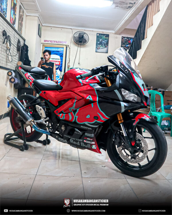 Desain Stiker Motor Yamaha R15 V3 Banteng Merah Hitam Fullbody 05