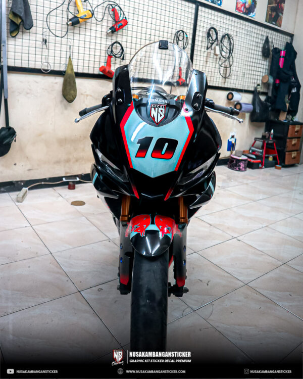 Desain Stiker Motor Yamaha R15 V3 Banteng Merah Hitam Fullbody 07