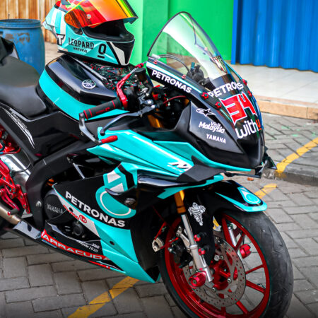 Desain Stiker Motor Yamaha R15 V3 Petronas Tosca Fullbody 04