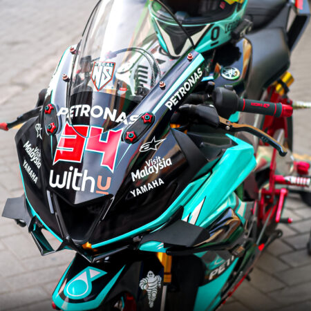 Desain Stiker Motor Yamaha R15 V3 Petronas Tosca Fullbody 06