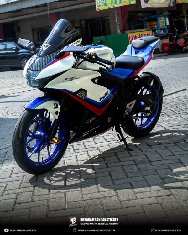 DECAL STICKER GSX 150R PUTIH GRAFIS FULLBODY